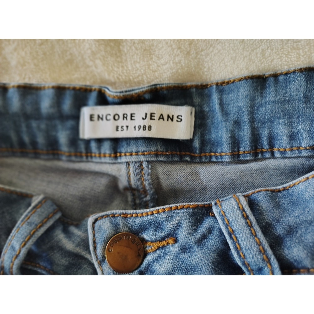 Encore‎ Jeans Womens Medium Wash Distressed Cuffed Denim Shorts Size 7 9871H